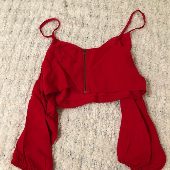 Red top - Picture 4 of 4